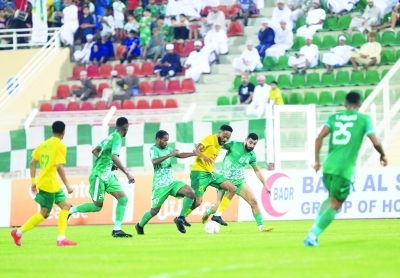 مدرب صحار يباشر مهامه التدريبية.. ومجدي شعبان يوقع للفريق