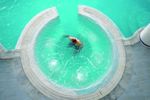 Tunisia sets sights on becoming world's top seawater therapy spot