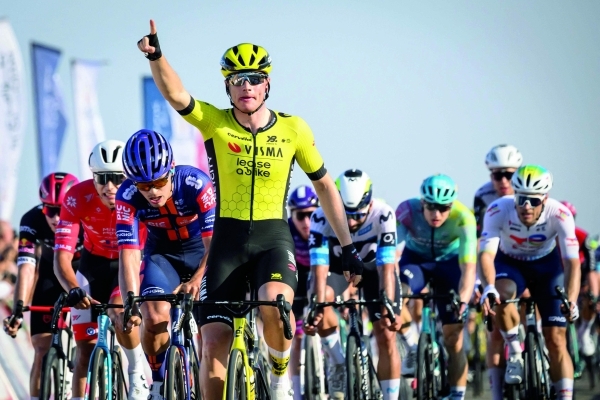 Olav Kooij takes Stage 1 sprint victory