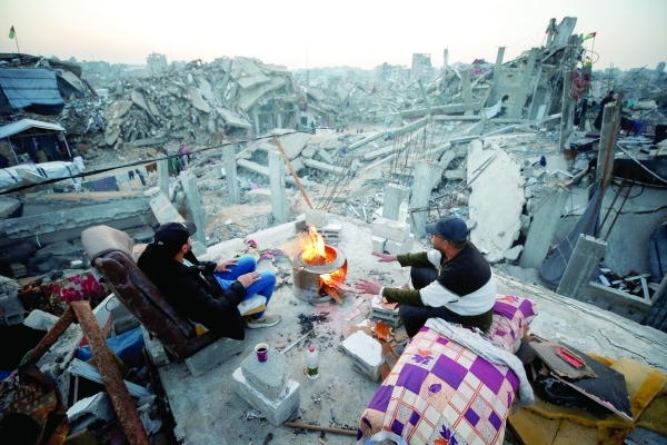 Hamas says ready to free all hostages at once