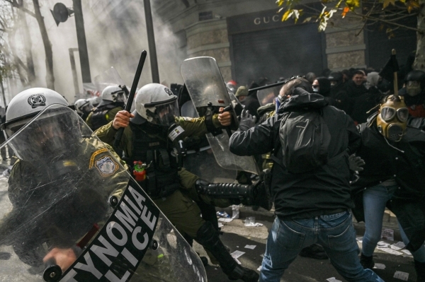 Violence mars huge Greece train crash demonstration