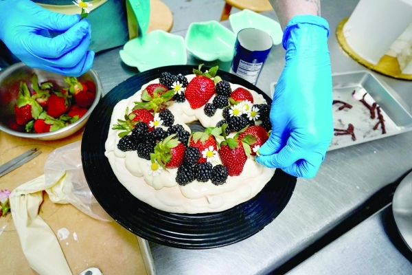 In US, a pastry chef attempts to crack an egg-free menu