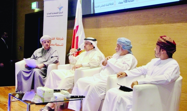 Oman and Bahrain explore better economic ties
