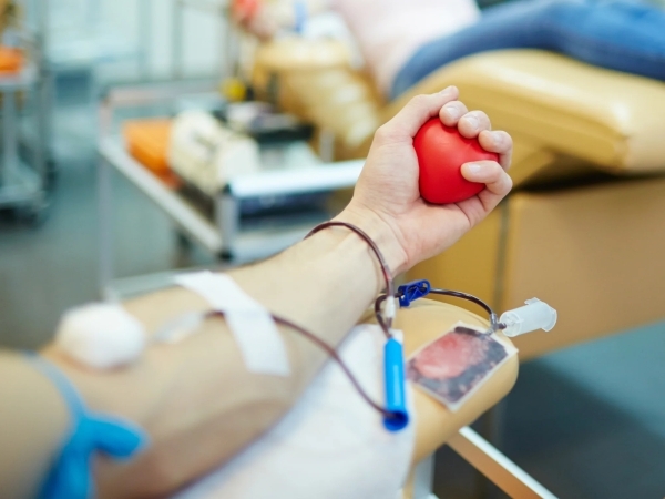 Oman calls for urgent blood donation before Eid