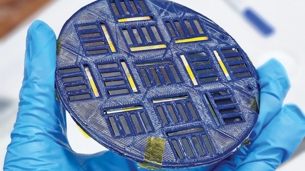 Student company manufactures solar cells using new technology