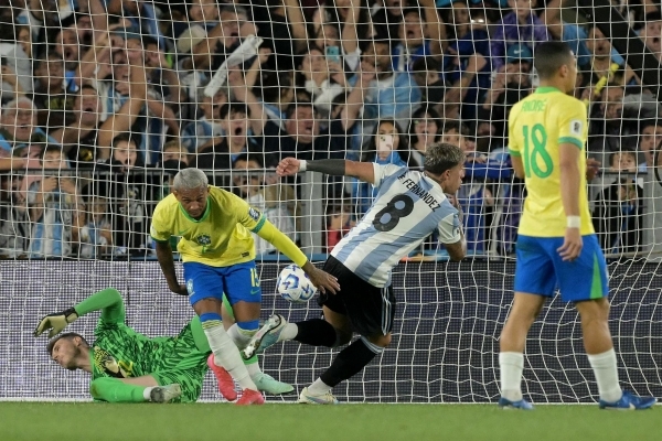 Argentina rout Brazil to cap 2026 WC qualification