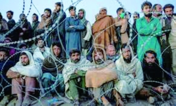Pakistan extends deadline for expulsion of Afghans