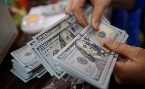 Sudden selloff shakes US bond market