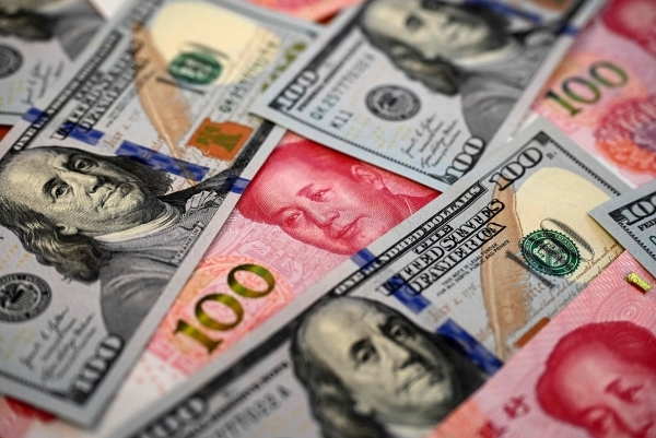 Dollar falls sharply as China hits US with huge tariff