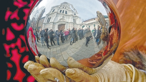 Venice doubles entry fee for day-trippers