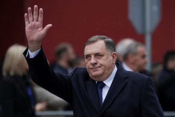 Bosnia's peace teeters as Dodik defies authority
