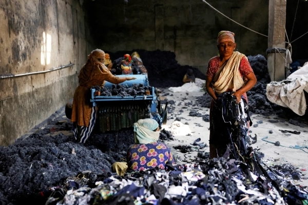Textile giant Bangladesh pushed to recycle more waste