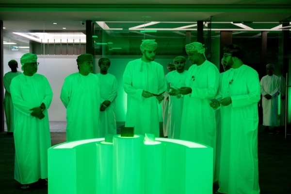 HH Sayyid Bilarab visits Thawani Technologies