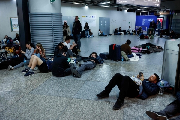 Power restored to around 90% of mainland Spain