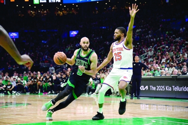 Timberwolves oust Warriors, Celtics down Knicks