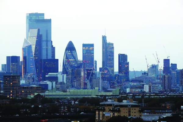 UK economy grows above forecasts, but tariffs threaten progress