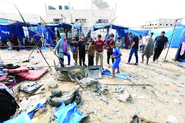Gaza ceasefire talks resume as Israeli assault kills hundreds