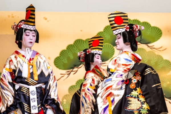 Century-old Tokyo geisha festival revives dying art