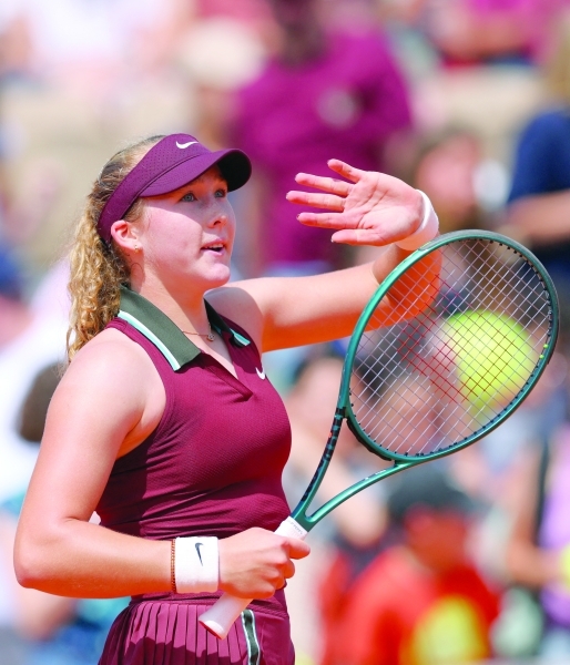 Andreeva downs Krueger, Pegula advances at French Open
