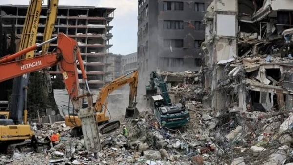 One dead, dozens injured as quake shakes Turkey's Mediterranean coast