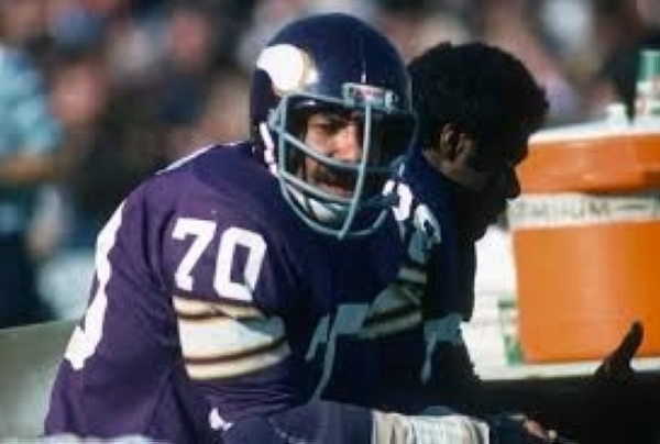 Vikings great Jim Marshall dies at 87