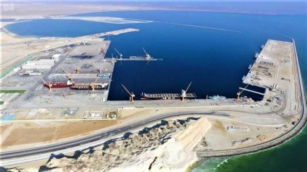 Oman cuts debt, lifts growth in Vision 2040 push