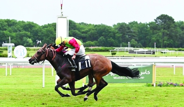 Royal Cavalry claims victory at Bordeaux Racecourse