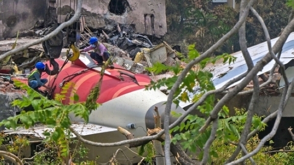 Second black box recovered after deadly Air India crash