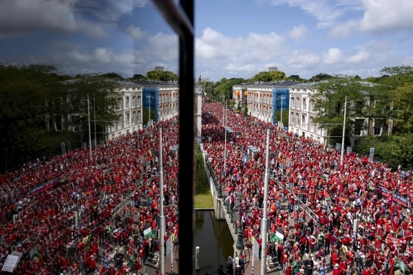 Tens of thousands rally in Dutch protest for Gaza