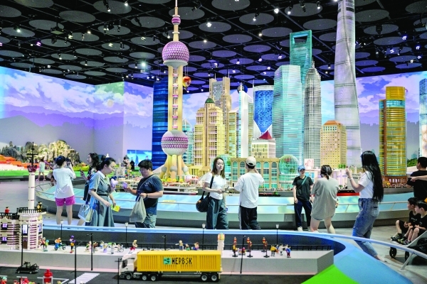 World's largest Legoland set to open in Shanghai