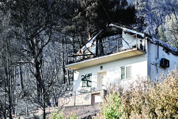 Winds fuel Croatia wildfires