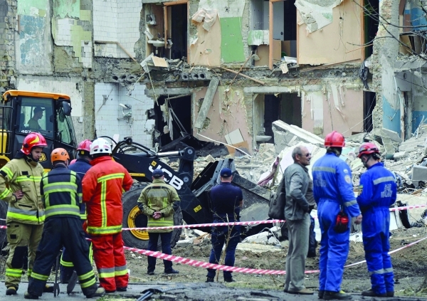 Russian strikes kill 11 in Ukraine region under pressure