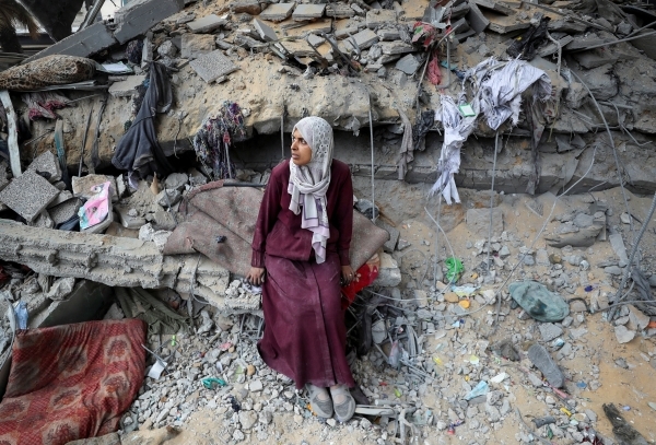 More Israeli strikes amid Gaza truce talks