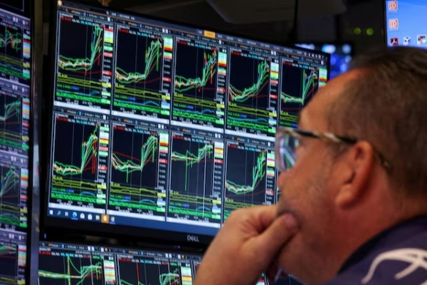 Investors mobilise market whiplash from wild-card events