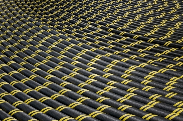 How the deep-sea cables that power the world are made