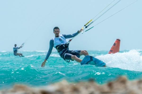 Oman Kite Festival 2025 kicks off from Barr al Hikman