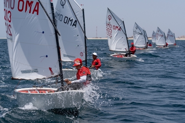 Omani sailors camp in Ras Al Hadd