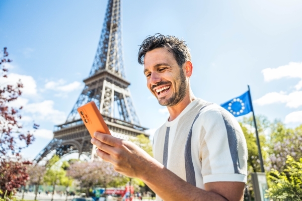 HIDDEN HOLIDAYS: WELCOME TO THE ERA OF QUIET VACATIONING