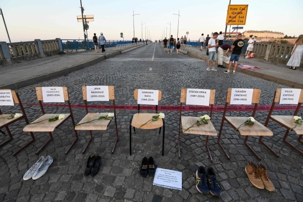 Serbians pump up protest at last EXIT festival