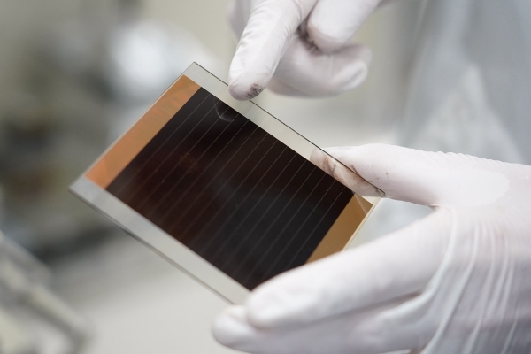 Japan sees a future for ultra-thin, flexible solar panels