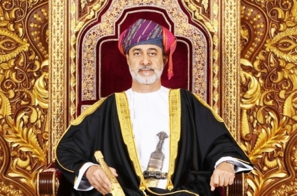 HM the sultan greets king of Belgians