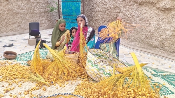 Annual date harvest season, Al Tabseel, showcases centuries-old techniques