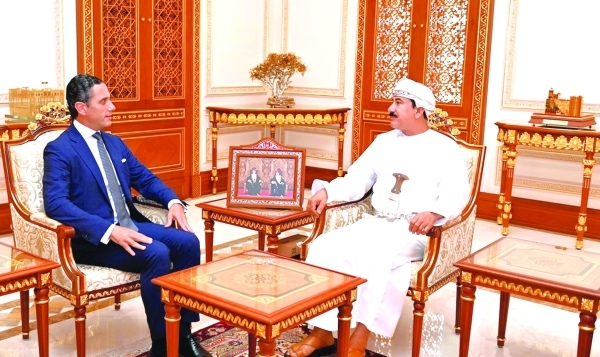 Royal Office Minister meets ambassadors of Lebanon, Azerbaijan