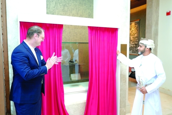 MoHT inaugurates meteorite corner in Muscat