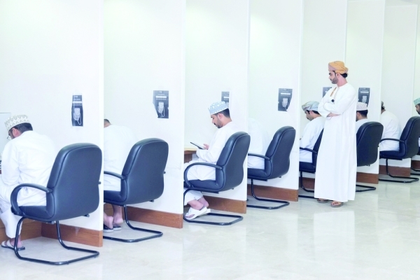 Labour ministry announces 811 government jobs