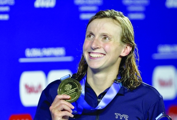 Ledecky wins 800 freestyle classic, McIntosh third