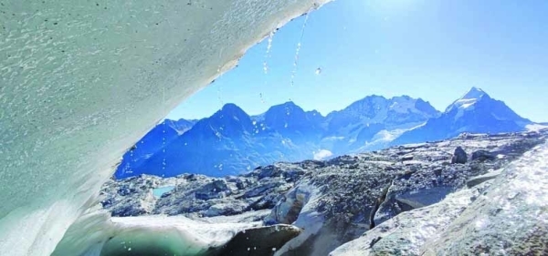 Swiss glaciers suffer rapid ice loss following weak winter snowfall