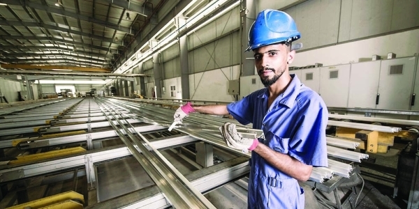 Manufacturing sector growth strengthens Oman's in-country value