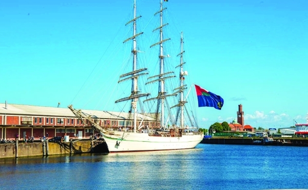 Shabab Oman II docks in Cuxhaven on global voyage