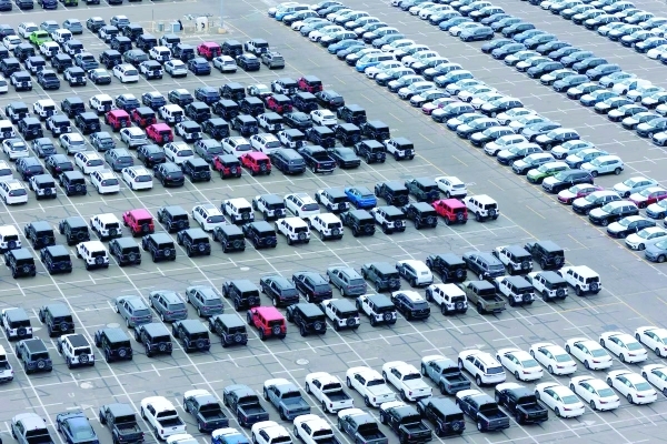 US retail sales rise in July as job market weakens